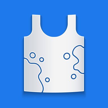 Kağıt kesiği Kirli Tişört simgesi mavi arkaplanda izole edilmiş. Kağıt sanatı tarzı. Vektör.