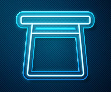 Parlayan neon hattı sihirli şapka simgesi mavi arkaplanda izole edildi. Sihir numarası. Gizemli eğlence konsepti. Vektör.