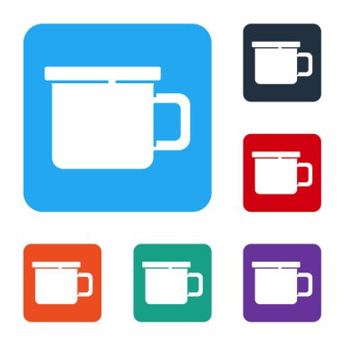 Beyaz Kamp Metal sabıka simgesi beyaz arka planda izole edildi. Renkli kare düğmelerle simgeleri ayarla. Vektör.