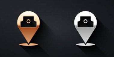 Siyah arkaplanda altın ve gümüş renkli boya spreyi ikonu var. Uzun gölge tarzı. Vektör.