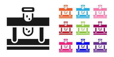 Beyaz zemin üzerinde iksir ikonu olan siyah şişe. Sihirli iksirli matara. Simgeleri renklendirin. Vektör.