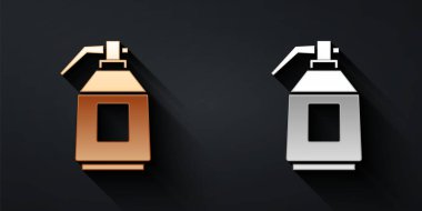 Siyah arka planda altın ve gümüş renkli sprey tabanca ikonu var. Uzun gölge tarzı. Vektör.