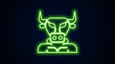 Parlayan neon hattı Minotaur simgesi siyah arkaplanda izole edildi. Efsanevi Yunan güçlü yaratığı Girit labirentinden efsanevi yarı insan boğa minotor. 4K Video hareketli grafik canlandırması
