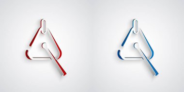 Kağıt kesiği, gri arkaplanda izole edilmiş Üçgen müzik aleti simgesi. Kağıt sanatı tarzı. Vektör.