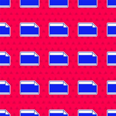 Kıvrımlı köşe simgesine sahip mavi kağıt yapıştırıcısı kırmızı arkaplanda izole edilmiş dikişsiz desen. Vektör.