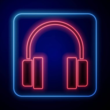 Parlayan neon kulaklık simgesi siyah arkaplanda izole edildi. Kulaklıklar. Müzik, hizmet, iletişim ve operatör konsepti. Vektör.