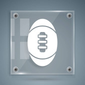 White American Football ikona izolované na šedém pozadí. Ragbyová ikona. Symbol týmové sportovní hry. Čtvercové sklo. Vektor.