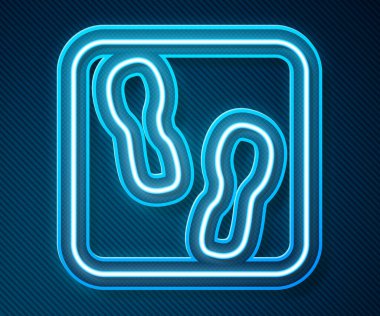 Parlayan neon çizgisi. Mavi arka planda izole edilmiş insan ayak izi ikonu. Ayakkabı tabanı. Vektör.