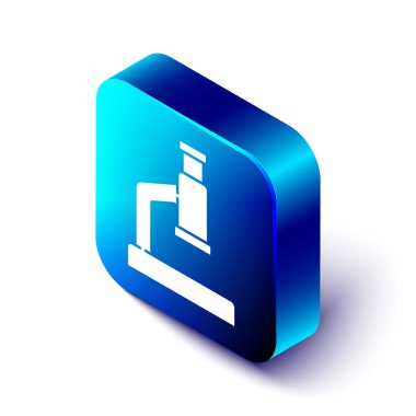 İzometrik mikroskop simgesi beyaz arkaplanda izole edildi. Kimya, ilaç aleti, mikrobiyoloji büyütme aracı. Mavi kare düğme. Vektör.