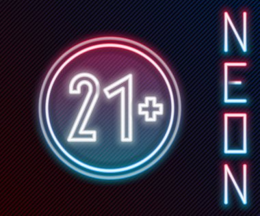 Parlayan neon hattı 21 artı simge siyah arkaplanda izole edildi. Yetişkinlerin içerik simgesi. Renkli taslak konsepti. Vektör İllüstrasyonu.