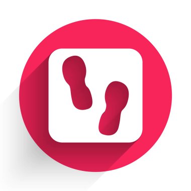 Beyaz insan ayak izleri uzun gölgeli bir ayakkabı ikonu. Ayakkabı tabanı. Kırmızı daire düğmesi. Vektör.