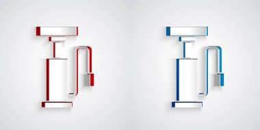 Kağıt kesikli bisiklet hava pompası ikonu gri arkaplanda izole edildi. Kağıt sanatı tarzı. Vektör.
