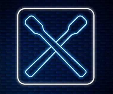 Parlayan neon hattı Drum çubukları simgesi tuğla duvar arkasında izole edildi. Müzik aleti. Vektör.