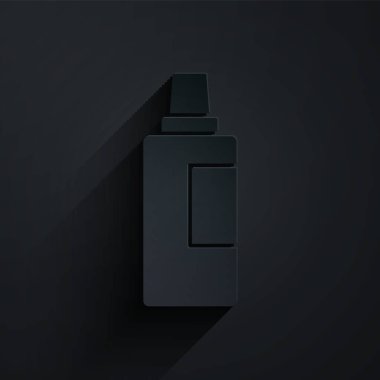 Kağıt kesiği Plastik şişe çamaşır deterjanı, çamaşır suyu, bulaşık deterjanı ya da siyah arka planda izole edilmiş başka bir temizlik maddesi. Kağıt sanatı tarzı. Vektör.