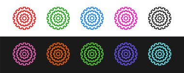 Siyah ve beyaz arka planda izole edilmiş bisiklet kaseti dağ bisikleti ikonu. Arka Bisiklet Sprocket. Zincirle krankset zincirleniyor. Vektör.