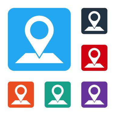 Beyaz Harita iğne simgesi beyaz arkaplanda izole edildi. Navigasyon, işaret, konum, harita, GPS, yön, yer, pusula, arama konsepti. Renkli kare düğmelerle simgeleri ayarla. Vektör.