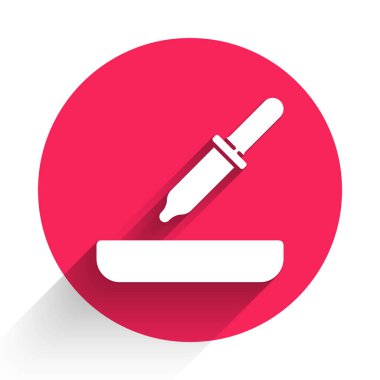 Beyaz Pipette simgesi uzun gölgeli izole edilmiş. Tıbbi, kozmetik, kimya laboratuvarı ekipmanları. Kırmızı daire düğmesi. Vektör.