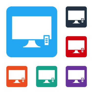 Beyaz Akıllı TV simgesi beyaz arkaplanda izole edildi. Televizyon tabelası. Renkli kare düğmelerle simgeleri ayarla. Vektör İllüstrasyonu.