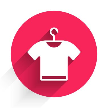 Uzun gölgeli beyaz tişört ikonu. Kırmızı daire düğmesi. Vektör.