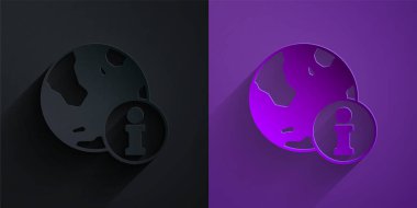 Kağıt kesiği Bilgi simgesi mor arkaplanda siyah üzerine izole. Kağıt sanatı tarzı. Vektör.