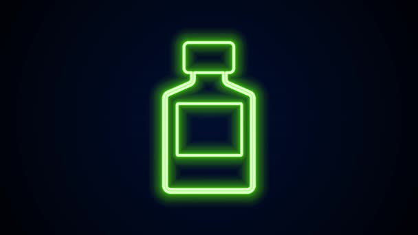 Icono de botella de whisky de línea de neón brillante aislado sobre fondo negro. Animación gráfica de vídeo 4K — Vídeo de stock