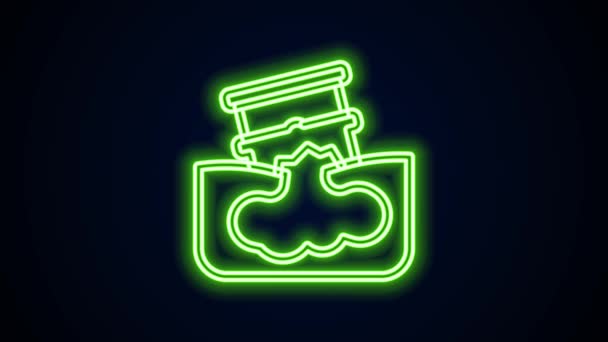 Glödande neon linje Barrel olja läcka ikon isolerad på svart bakgrund. 4K Video motion grafisk animation — Stockvideo