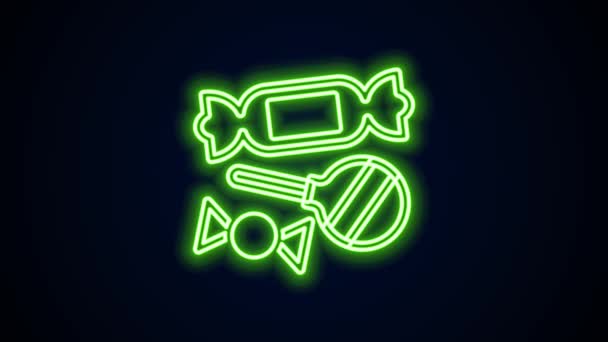 Glödande neon linje godis ikon isolerad på svart bakgrund. 4K Video motion grafisk animation — Stockvideo