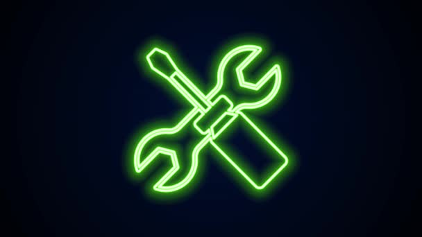 Świecący neon linii śrubokręt i klucz klucz narzędzia ikona izolowane na czarnym tle. Symbol narzędzia serwisowego. 4K Animacja graficzna ruchu wideo — Wideo stockowe