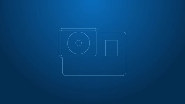Fehér vonal Action extreme camera icon isolated on blue background. Videokamera berendezések extrém sportok forgatásához. 4K Videó mozgás grafikus animáció — Stock videók