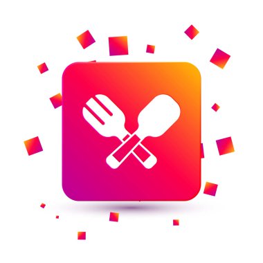 Beyaz arka planda beyaz çatal ve kaşık ikonu var. Mutfak aletleri. Çatal bıçak seti. Kare renk düğmesi. Vektör.