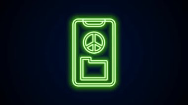 Parlayan neon hattı barış simgesi siyah arkaplanda izole edildi. Hippi barış sembolü. 4K Video hareketli grafik canlandırması
