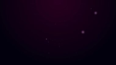 Parlayan neon hattı Isometric küp simgesi siyah arkaplanda izole edildi. Geometrik küp katı simge. 3 boyutlu kare işareti. Kutu sembolü. 4K Video hareketli grafik canlandırması