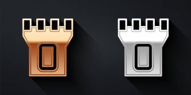 Altın ve gümüş kale kulesi simgesi siyah arka planda izole edildi. Kale işareti. Uzun gölge tarzı. Vektör