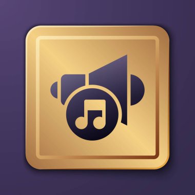 Mor hoparlör sesi, ses sembolü, mor arkaplanda izole edilmiş medya müzik ikonu. Altın kare düğme. Vektör.