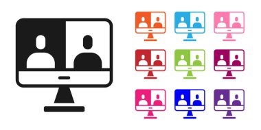 Siyah görüntülü sohbet konferansı simgesi beyaz arkaplanda izole edildi. Ekranda görüntülü sohbet arayüzü olan bilgisayar. Simgeleri renklendirin. Vektör.