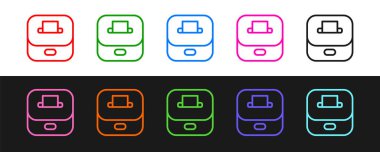 Siyah ve beyaz arkaplanda izole edilmiş zarf simgesine sahip oy sandığı veya oy sandığı ayarlayın. Vektör.