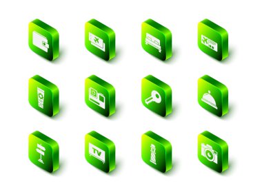 Uçak bileti, büyük yatak, otel servis zili, fotoğraf makinesi, anahtar, deniz feneri ve akıllı televizyon ikonu. Vektör