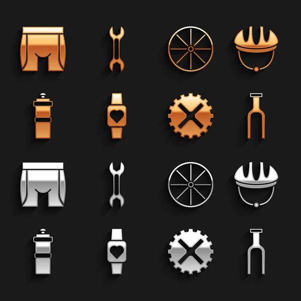 Set Smart hodinky, Cyklistická helma, vidlička, ozubená klika, Sportovní láhev s vodou, kolo, Cyklistické kraťasy a klíč klíč ikona. Vektor — Stockový vektor