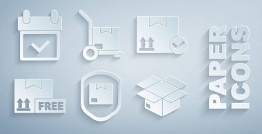 Kargo paketi güvenliğini kalkan, paket kutusu işaretli, kartonsuz sembol, karton mukavva, el arabası ve kutular ve takvim simgesi ile ayarla. Vektör