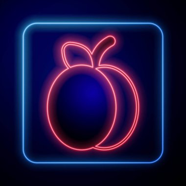 Parlayan neon erik meyvesi ikonu siyah arkaplanda izole edilmiş. Vektör