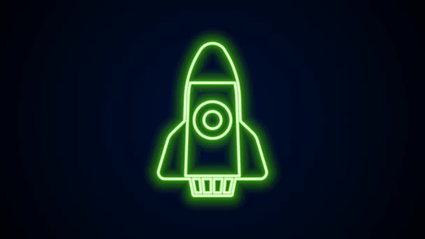 Glowing neon line Rocket ship icon isolated on black background. Space travel. 4K Video motion graphic animation — Stock Video