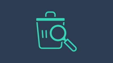 Turkuvaz, mavi arka planda izole edilmiş açık hava ikonunda çöp tenekesinde yiyecek arıyor. Evsizlik ve yoksulluk kavramı. 4K Video hareketli grafik canlandırması