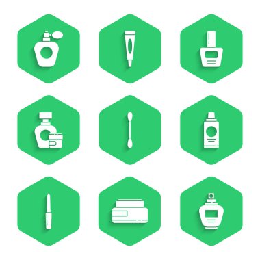 Kulaklar için pamuk çubuğu, krem losyon kozmetik tüp, parfüm, şampuan şişesi, tırnak törpüsü, cilası şişesi ve ikon. Vektör