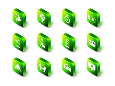 Uçak, pusula, uçak bileti, aksiyon kamerası, uçakla konuşma balonu, güneş kremi şişesi, fotoğraf ve Armchair ikonu. Vektör