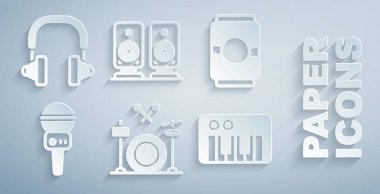 Davul Birası Mikrofon Müzik Sentezleyicisi Stereo ve Kulaklık ikonu ayarlayın. Vektör.