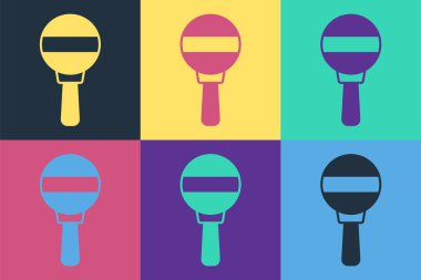 Pop Art Rattle bebek oyuncağı ikonu renk arkaplanında izole edildi. Fasulye torbası işareti. Vektör