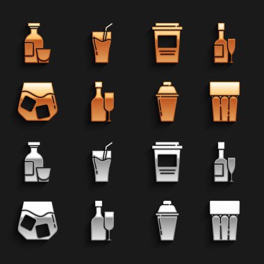 Bardaklı şarap şişesi, şampanya, bardak su, kokteyl, viski, kahve fincanı, alkollü içki ve meyve suyu ikonu. Vektör
