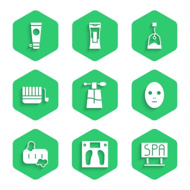 Parfüm, banyo terazisi, spa salonu tabelaları, yüz estetik maskesi, köpüklü sabun, sauna kovası ve kepçe, çay poşeti ve krem veya losyon tübü ikonu. Vektör
