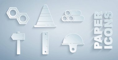 Cetvel, endüstriyel metalik boru, çekiç, işçi kaskı, trafik konisi ve altıgen fındık ikonu. Vektör