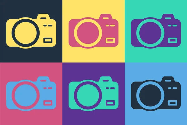 Pop Art Fotokamera-Symbol isoliert auf farbigem Hintergrund. Fotokamera. Digitale Fotografie. Vektor — Stockvektor